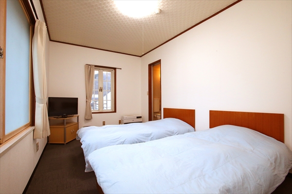 �c���x�b�h���[��